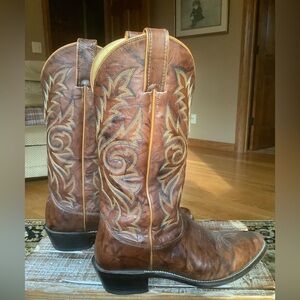 Justin Mens Western Boots Style #1650 Size 8 1/2 D